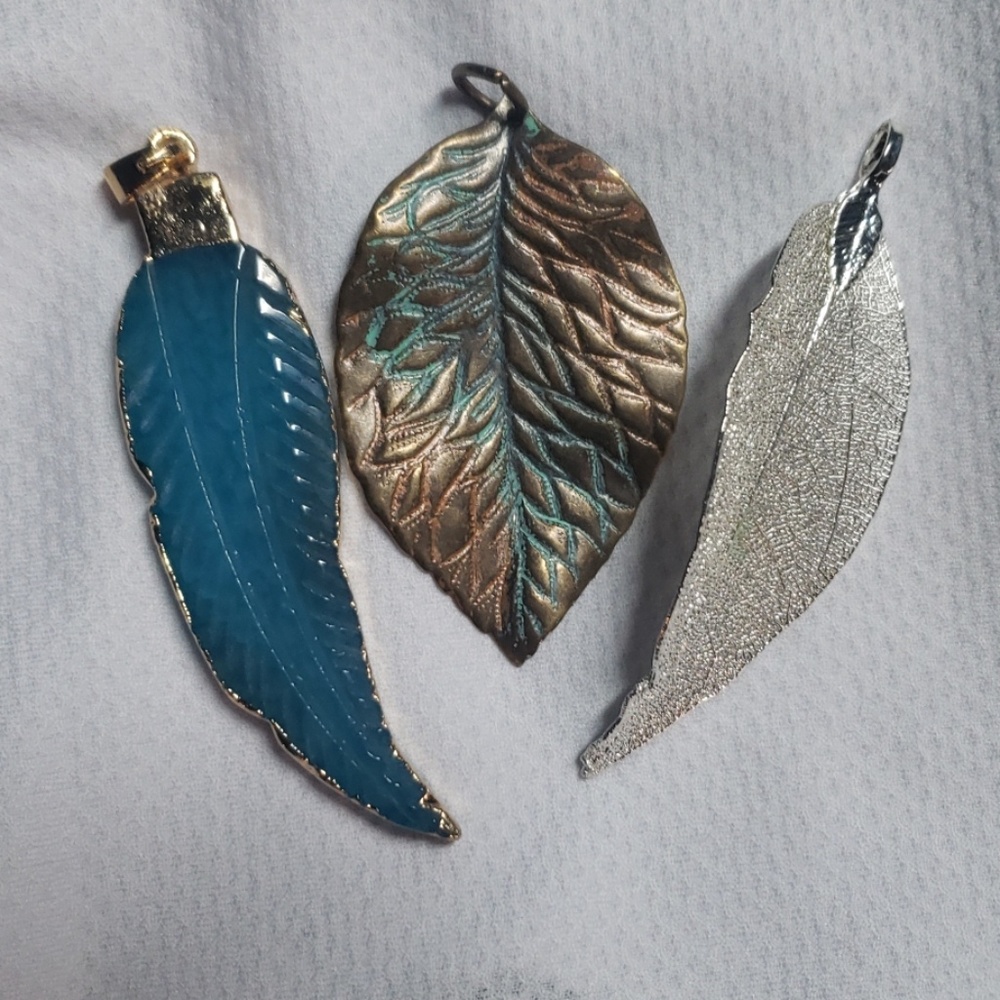 Set of 3 leaf/feather pendants